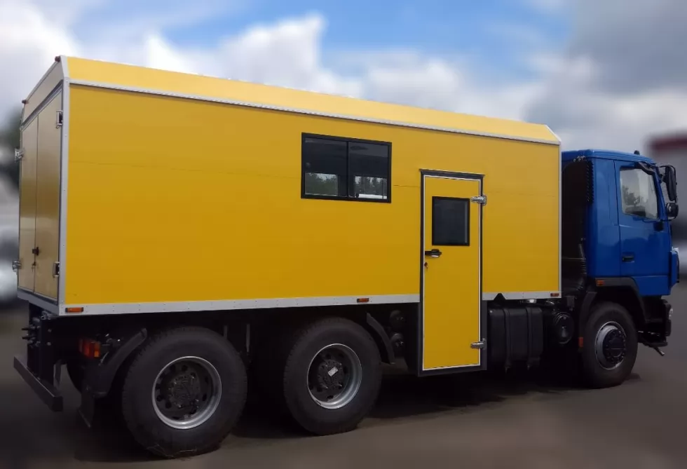 Завершено виробництво нового вахтового автобуса на базі МАЗ-6312С3, фото 1