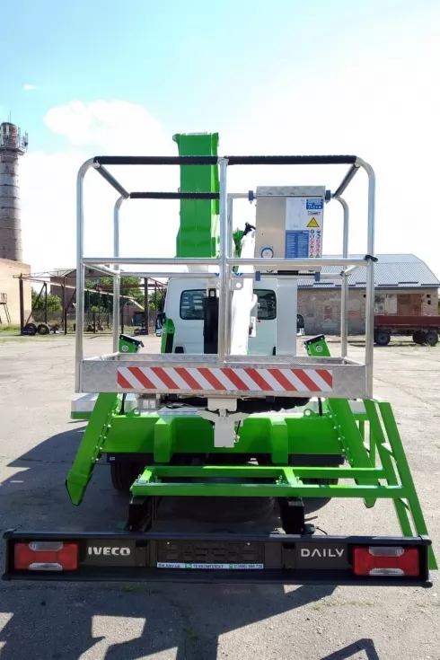 Здолбунівські комунальники придбали автогідропідйомник COMET із комбінованою стрілою, фото 6