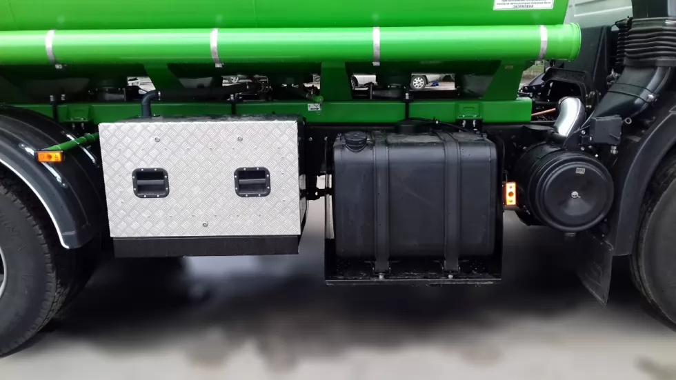 Техкомплект освоїв виробництво автопаливозаправників із цистернами понад 10 кубометрів, фото 6