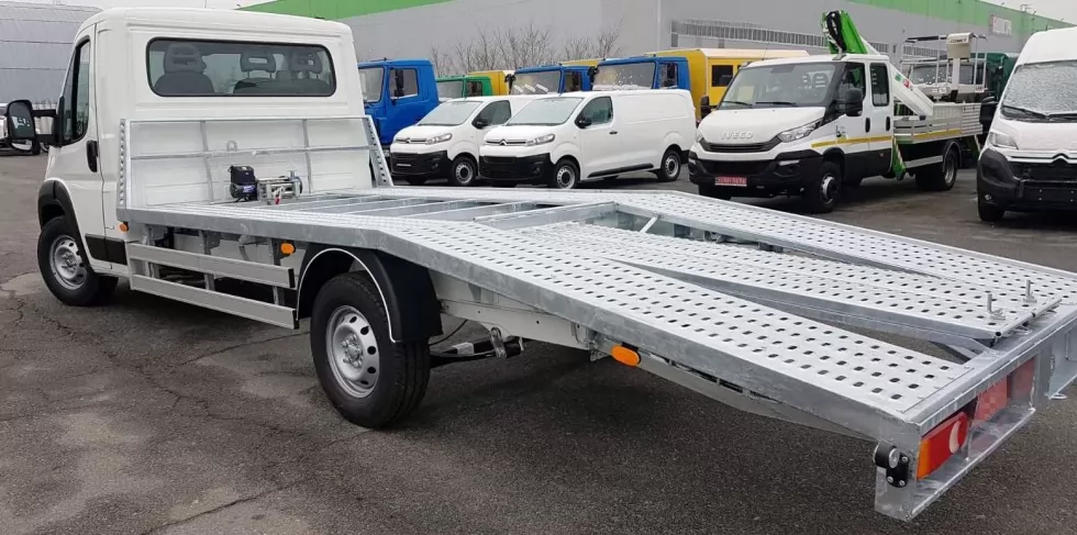 Техкомплект виготовив евакуатор на базі Peugeot BOXER L4, фото 6