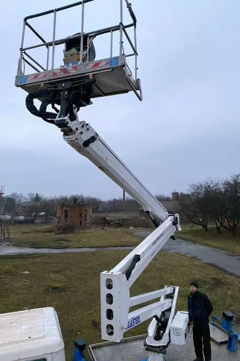 Відремонтовано італійський автогідропідйомник Oil & Steel Snake 2815 на базі КрАЗ-65053., фото 5