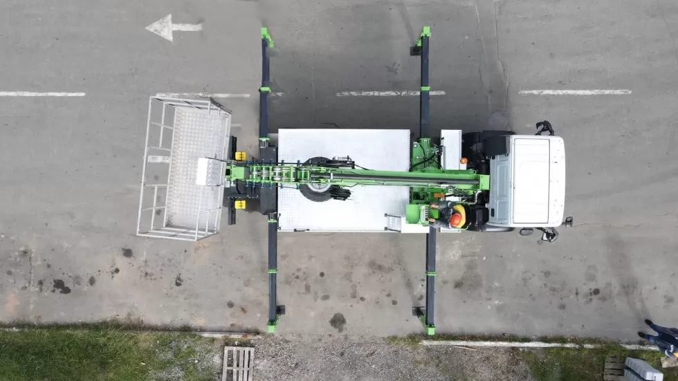 У корпорації ДТЕК – новий автогідропідйомник з робочою висотою 30 м!, фото 1