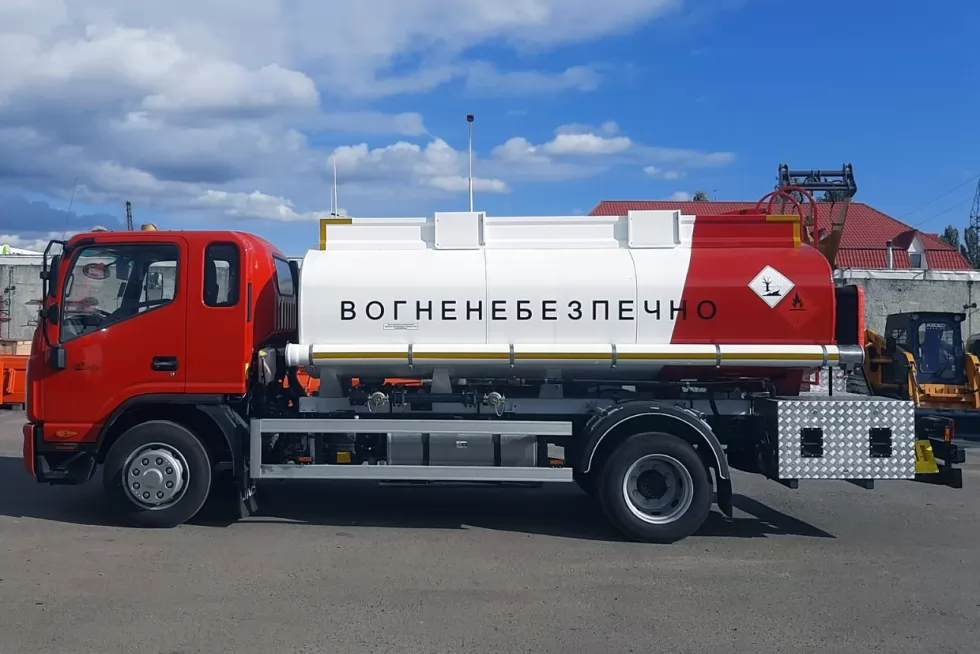 Черговий 8-кубовий автопаливозаправник на базі JAC N120 відправляється до клієнта нашого дилера, фото 3