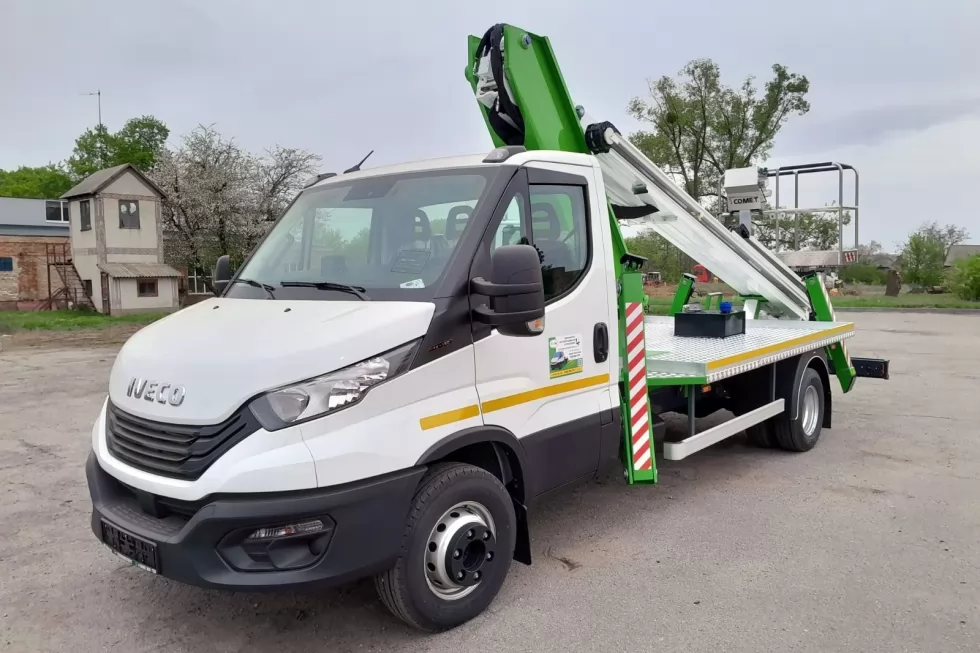 На одному із хімзаводів Полтавщини працюватиме нова автовишка COMET з висотою 24 м, фото 5