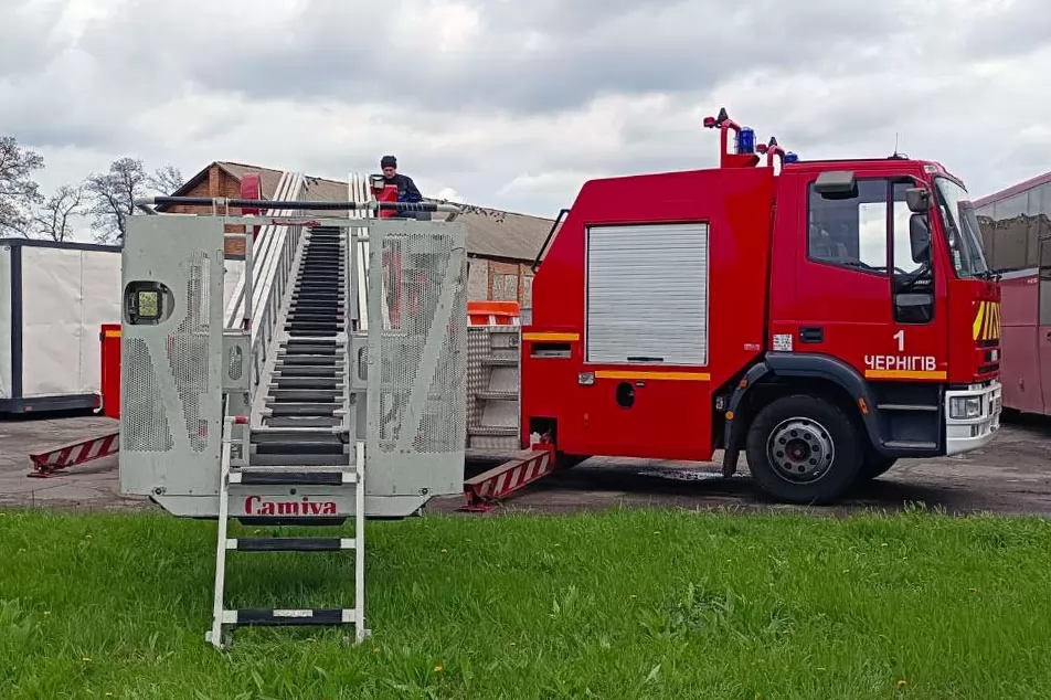 Відновлено роботу чергової пожежної спецмашини для Чернігівщини, фото 3