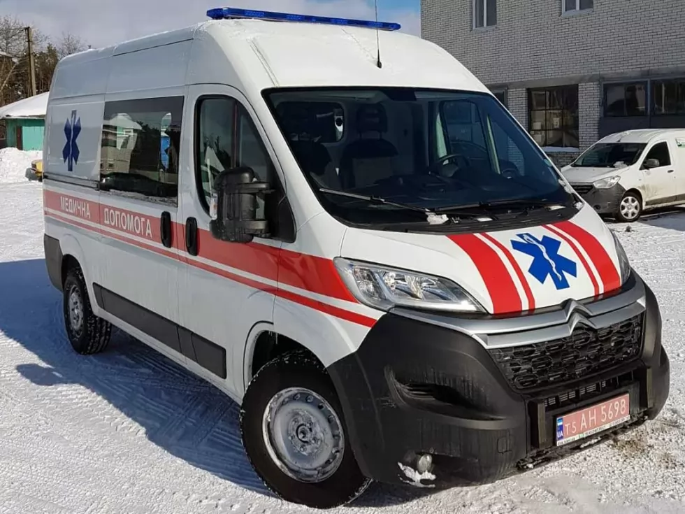 Меценат із Полтави придбав автомобіль швидкої допомоги для медиків Кременчука, фото 2