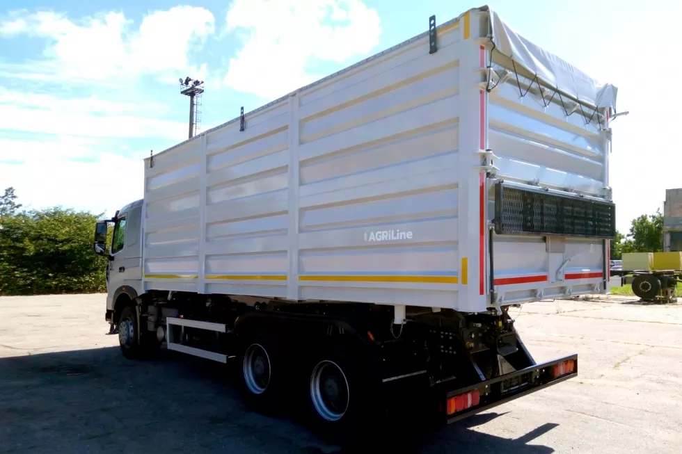 Виготовлено черговий зерновоз AGRiLine-35 на базі новій моделі вантажного шасі, фото 4