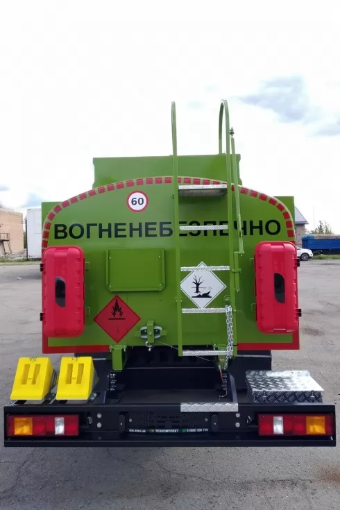 Зроблено черговий автопаливозаправник на азіатському шасі, фото 9