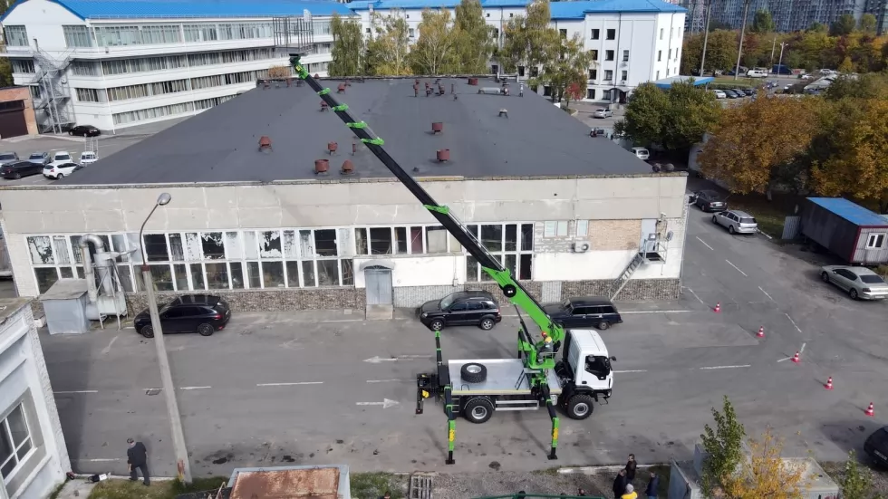 У корпорації ДТЕК – новий автогідропідйомник з робочою висотою 30 м!, фото 5