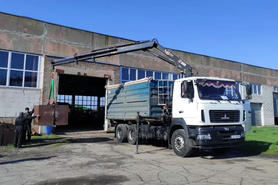 В сервісному центрі Техкомплект виконано роботи по відновленню та монтажу КМУ HIAB