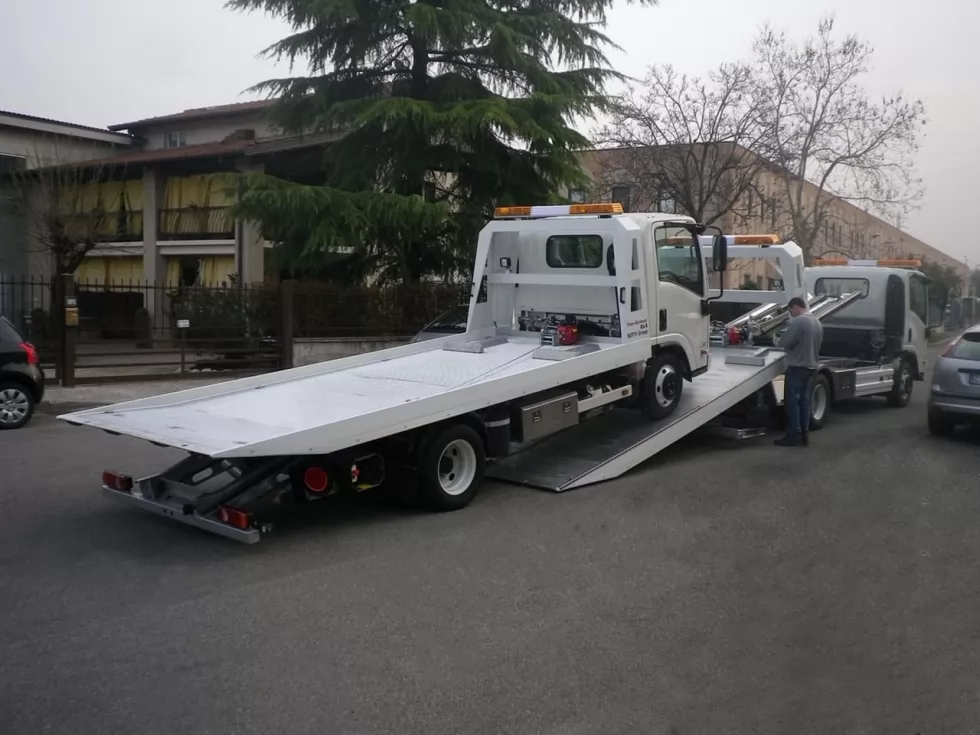 В Україні продаватимуться італійські евакуатори BOTTI, фото 20