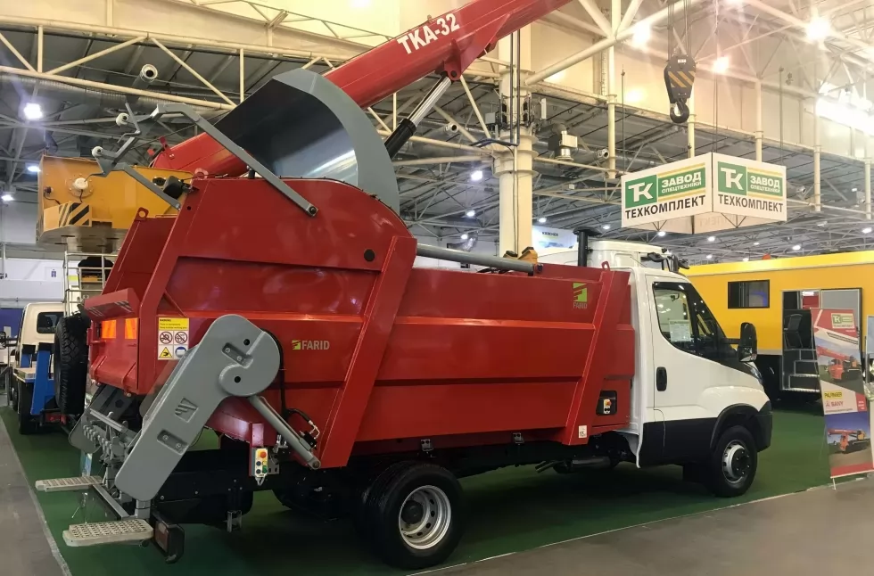 Новорічний розпродаж у Техкомплект: спеціальна ціна на сміттєвоз Farid MiniMatic MM8, фото 4