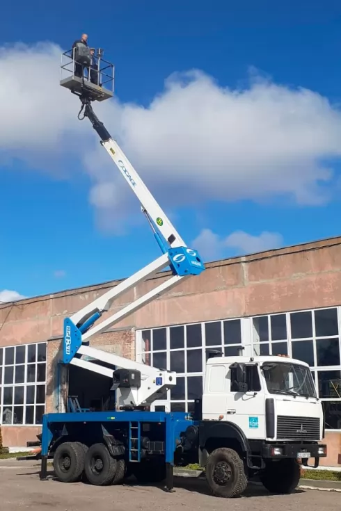 Виконано капітальний ремонт 28-метрової автовишки Socage, фото 13