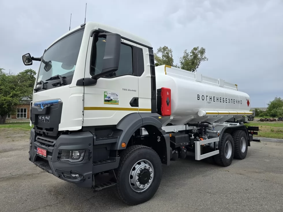 цистерна для перевозки масла MAN