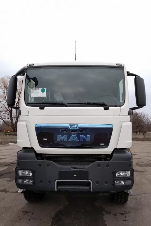 В Україні вперше зібрано та встановлено на MAN 10-тонні крани-маніпулятори PM, фото 2