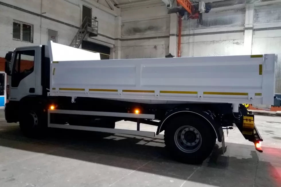 В Україні вперше виготовлено самоскидний кузов повністю з сталі Strenx 700, фото 4