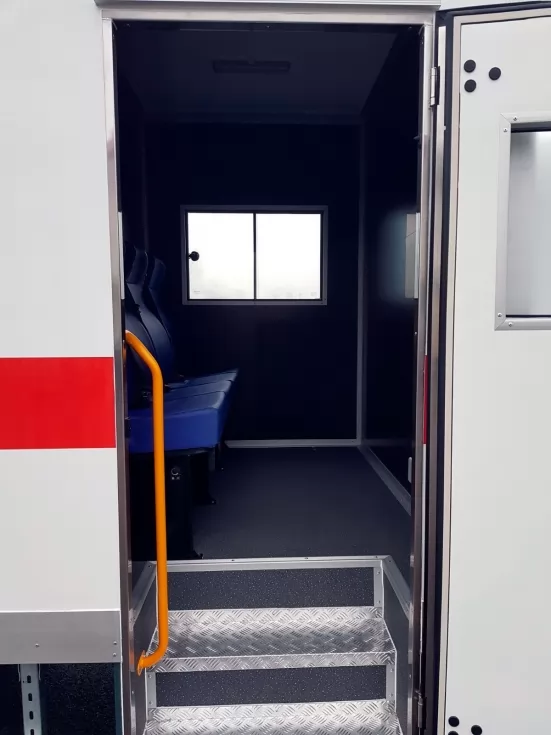 Для тернопільських комунальників зроблено аварійно-ремонтну майстерню FORD Transit, фото 5