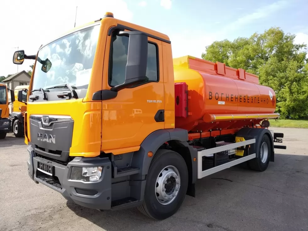 ГК АВТОСТРАДА придбала 7 автопаливозаправників Техкомплект на базі MAN, фото 10