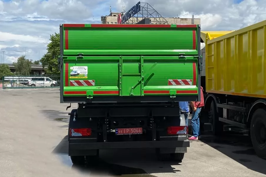 Виготовлено черговий самоскид на базі Dongfeng, фото 1