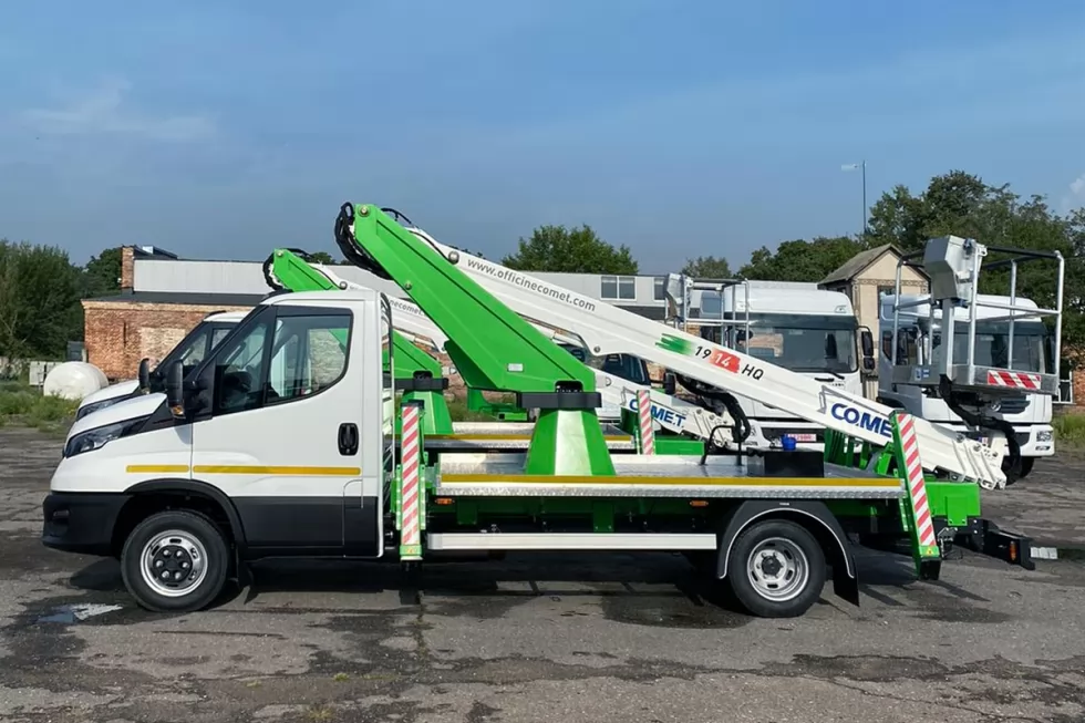 Готується до відвантаження партія найпопулярніших автовишок на IVECO Daily, фото 6