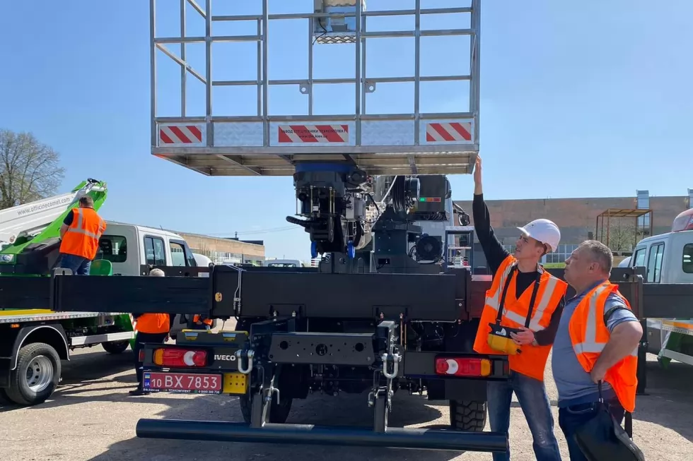 Підготовлено чергову партію автогідропідіймачів для енергетиків, фото 7