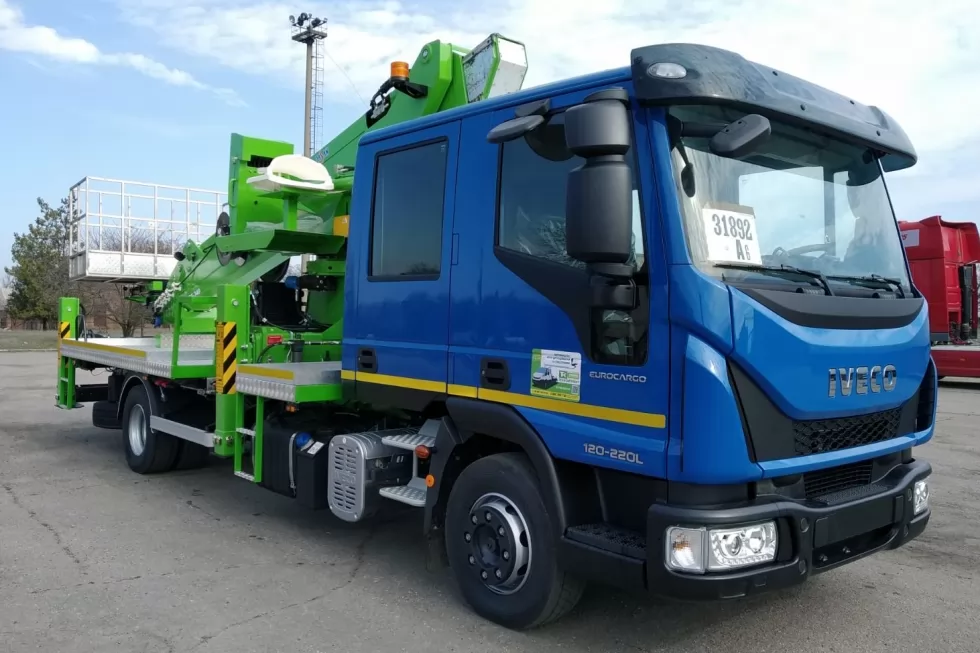 Техкомплект зібрав 34-метровий автогідропідйомник DASAN для Харківзеленбуду, фото 6