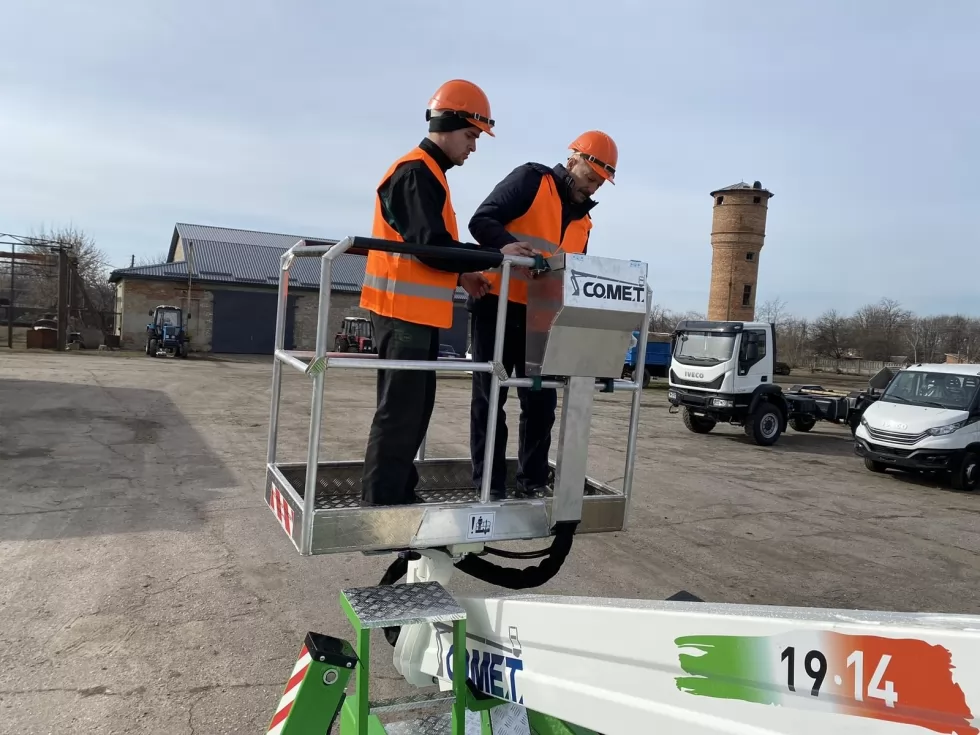 На полтавському виробництві відбулось навчання керуванням автовишкою для одного з замовників, фото 6