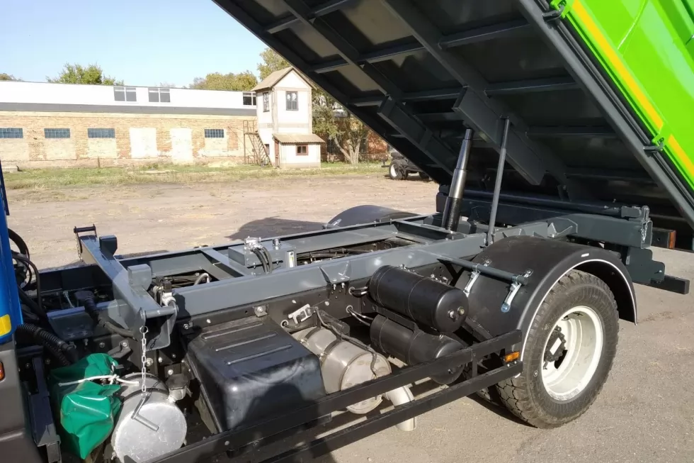 Черговий самоскид на базі МАЗ вирушив до покупця, фото 13