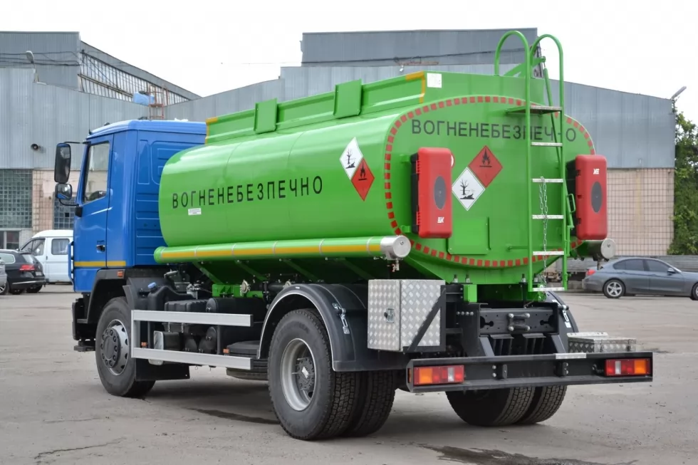 Чергова партія паливозаправників вирушає до свого покупця, фото 8