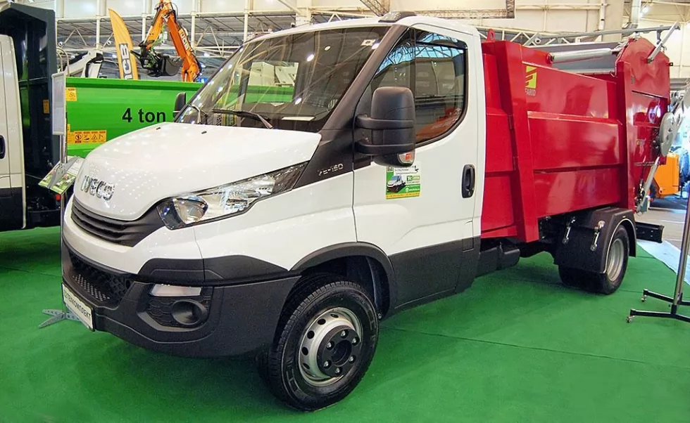 Новорічний розпродаж у Техкомплект: спеціальна ціна на сміттєвоз Farid MiniMatic MM8, фото 10