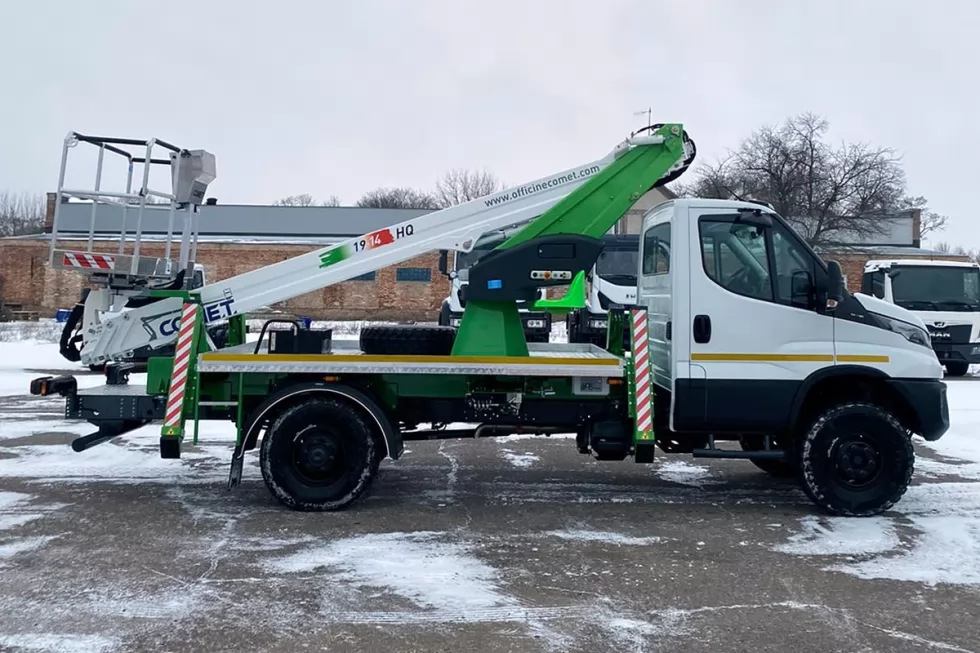 Виконано черговий етап відвантажень автовишок для критичної інфраструктури Харківщини, фото 11