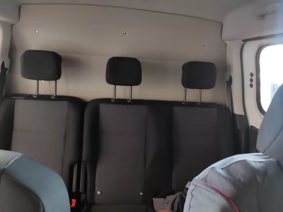 Для Харківської РМК поставлено 18 спеціалізованих машин на базі Peugeot Rifter, фото 1