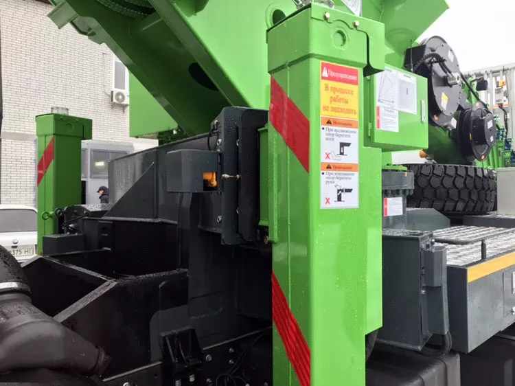 Південнокорейські автовишки Hansin із робочою висотою 35 м вирушили до свого покупця у Рівному, фото 12