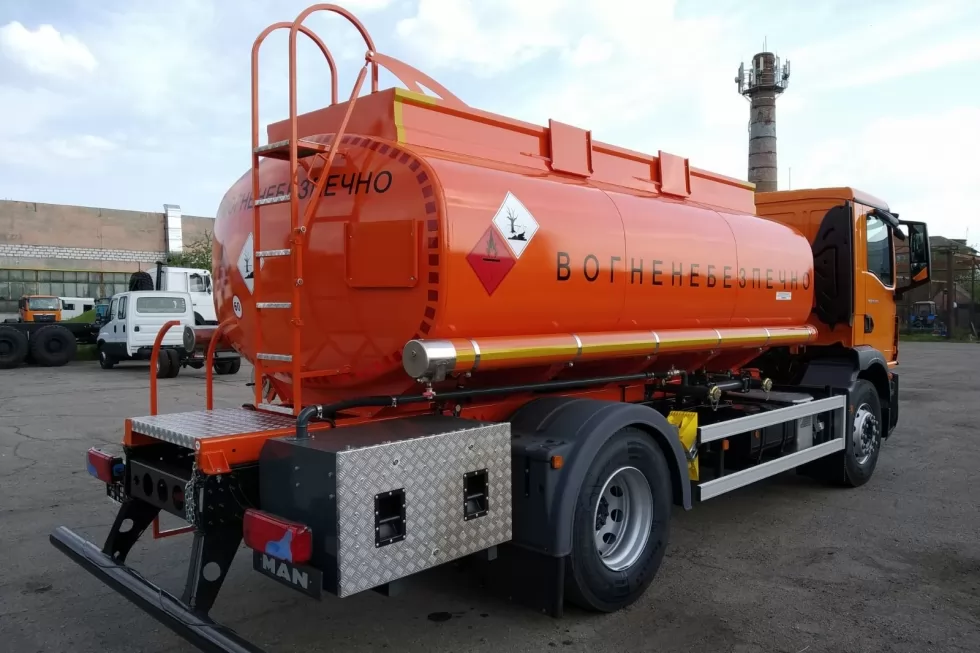 ГК АВТОСТРАДА придбала 7 автопаливозаправників Техкомплект на базі MAN, фото 2