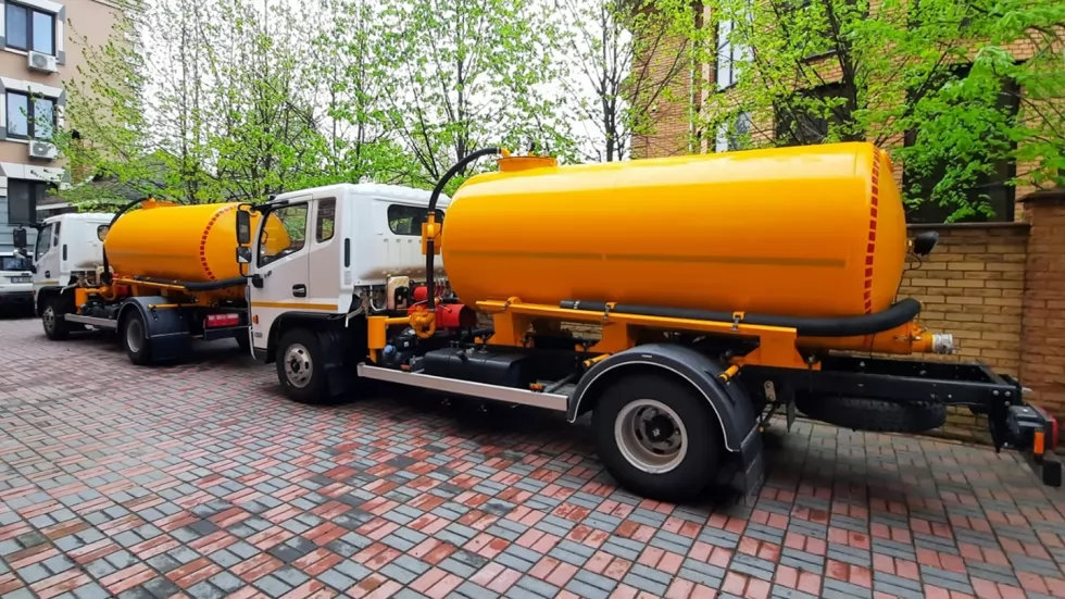 На західному напрямку УЗ працюватимуть дві нові вакуумні машини 5 м <sup loading=