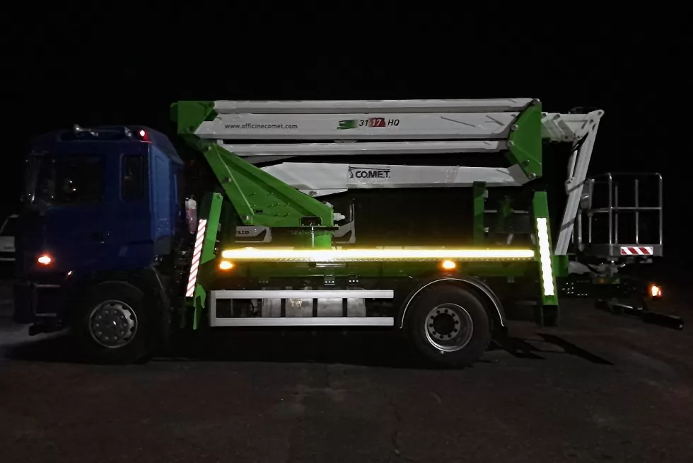 В Україні вперше зібрано автовишку Comet з робочою висотою до 31 м, фото 7