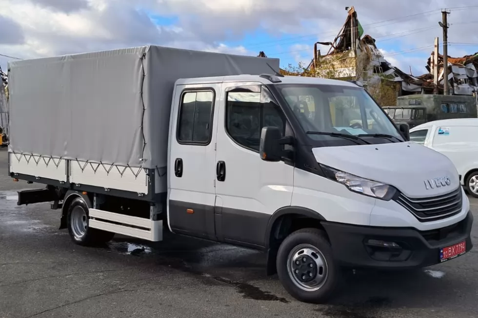 Виготовлено бортову платформу на базі IVECO Daily з оригінальним тентом, фото 6