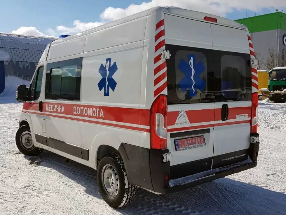 Меценат із Полтави придбав автомобіль швидкої допомоги для медиків Кременчука, фото 3
