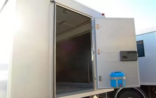 ТЕХКОМПЛЕКТ та AMAKO випустили вахтівки для українських енергетиків, фото 2