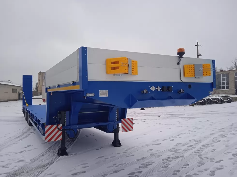 УКРЗАЛІЗНИЦЯ користуватиметься потужним напівпричепом-тралом від ВАРЗ, фото 1