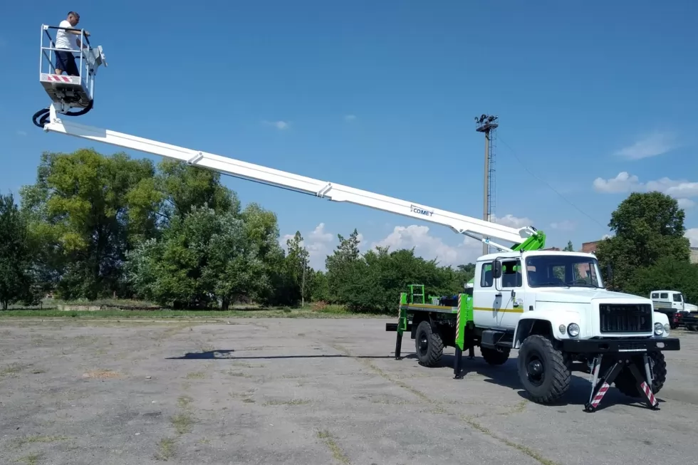 Рівнообленерго купив автовежу Comet 18 на повнопривідному шасі ГАЗ-3308, фото 11