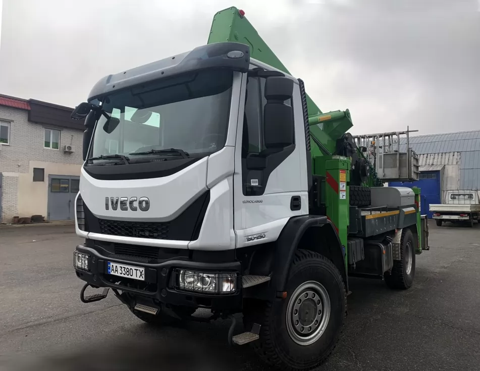 Постгарантійний сервіс автогідропідйомників у Техкомплект: своїх не кидаємо, чужим – допомагаємо!, фото 4