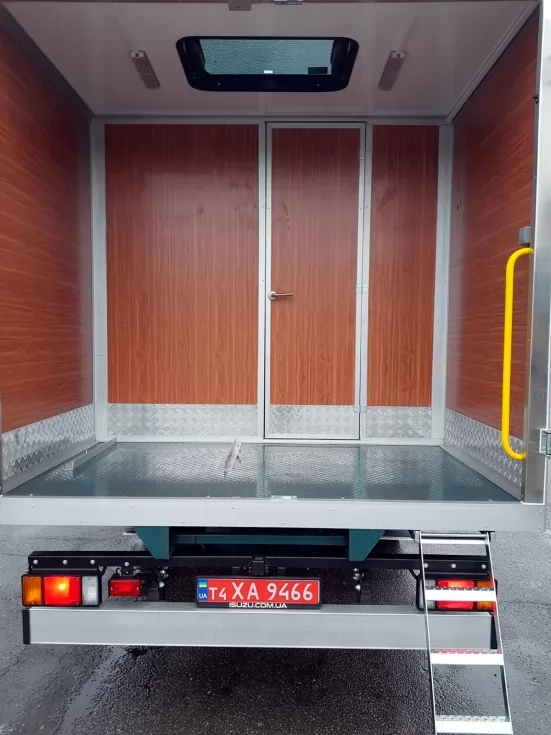 Виготовлено новий вахтовий автобус на базі ISUZU, фото 14