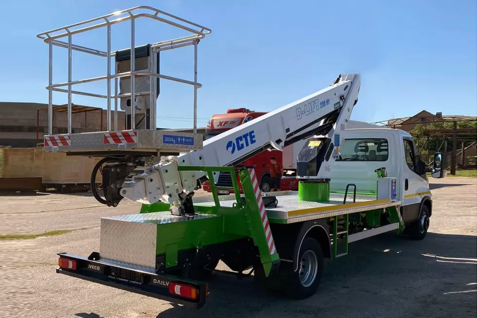 Виготовили черговий автогідропідіймач на базі IVECO Daily, фото 5