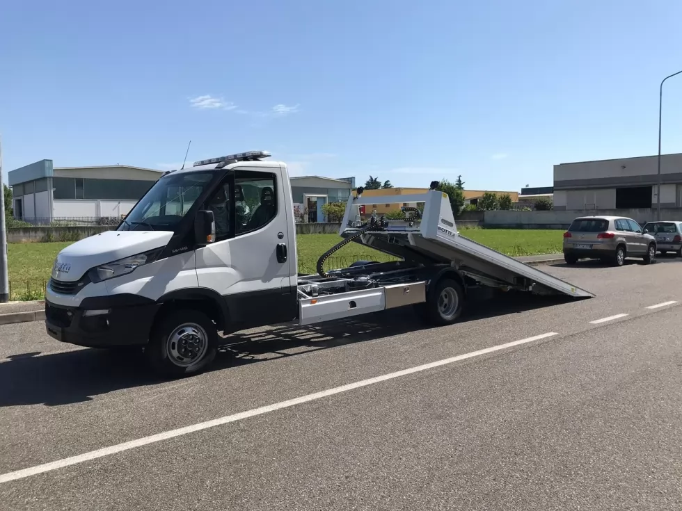 В Україні продаватимуться італійські евакуатори BOTTI, фото 19