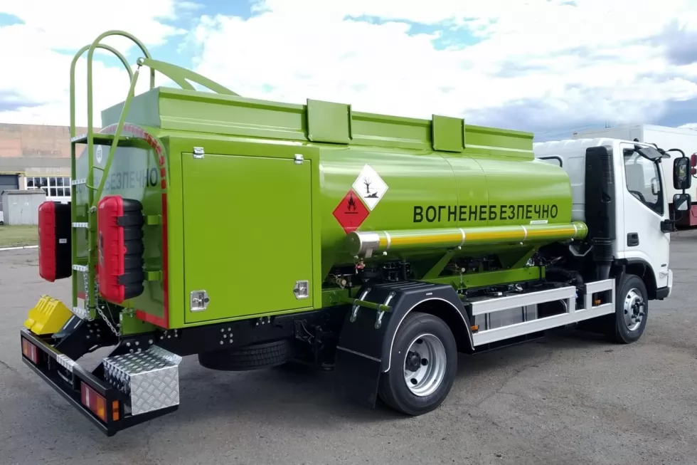 Зроблено черговий автопаливозаправник на азіатському шасі, фото 8