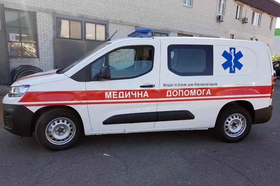 У Кропивницькому на один хороший автомобіль швидкої допомоги побільшало, фото 6