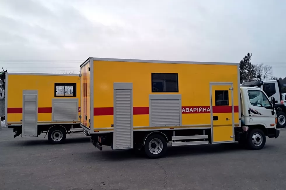 Для відновлення Донеччини зроблено 2 нових аварійно-ремонтних автомобіля, фото 8
