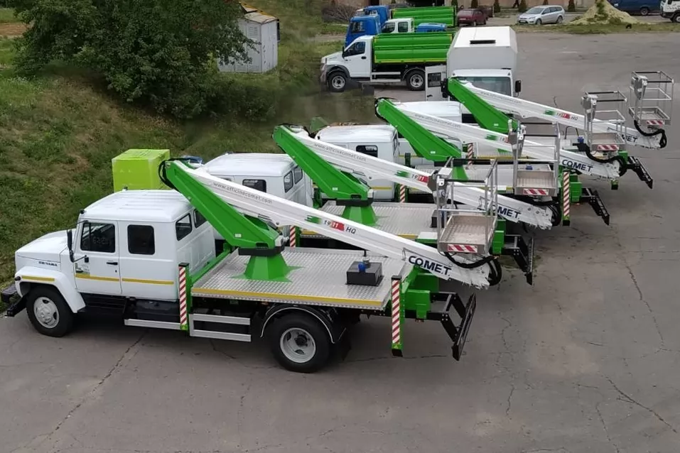 Чернівціобленерго отримали 4 автогідропідйомники Comet 18 м на наддефіцитних ГАЗ-3309 (Бєлава), фото 1