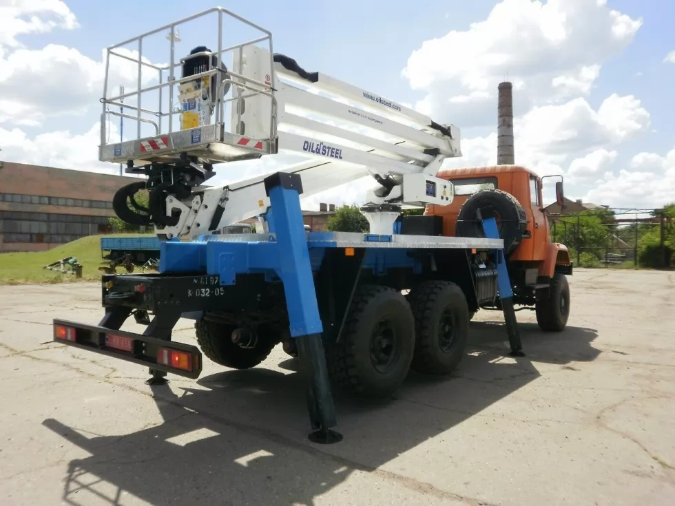 Нова модель автогідропідйомника 28 метрів на шасі КрАЗ 63221 6х6, фото 10